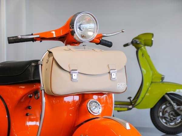 Leg Shield Bag, Leather, Outside, Beige M&r, Made In Italy