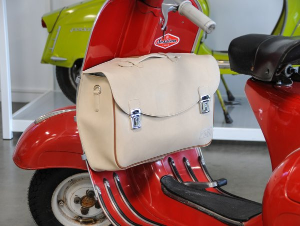 Leg Shield Bag, Leather, Inside, Beige M&r, Made In Italy