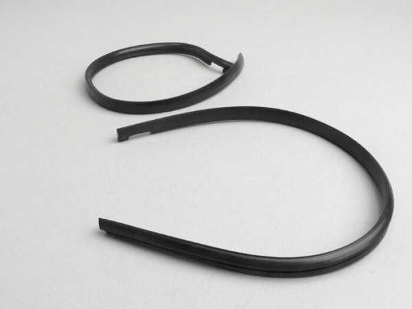 Horncast/leg Shield Rubbers Lambretta  Black