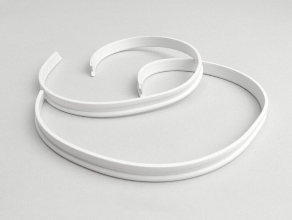 Horncast/leg Shield Rubbers Lambretta  White