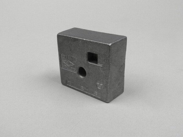 Voltage Regulator 3plug (ggground) Universal  120w