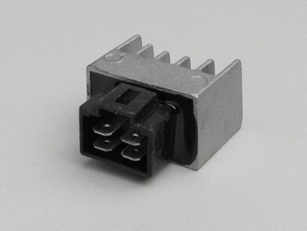 Voltage Regulator 4plug
