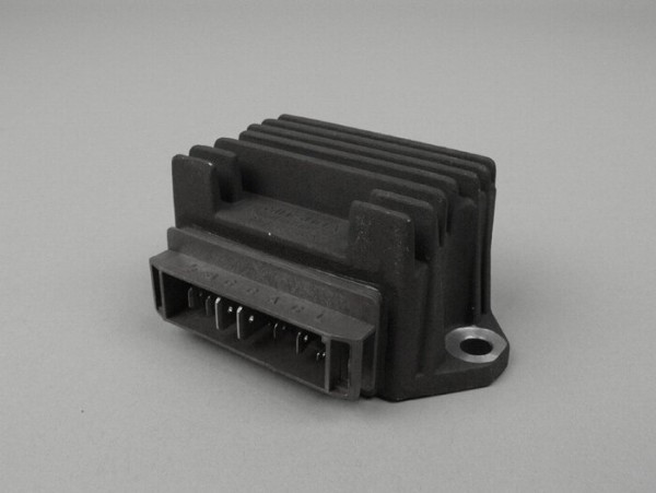 Voltage Regulator 7plug