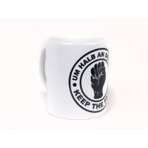 Cup Um Halb An Der Bar White
